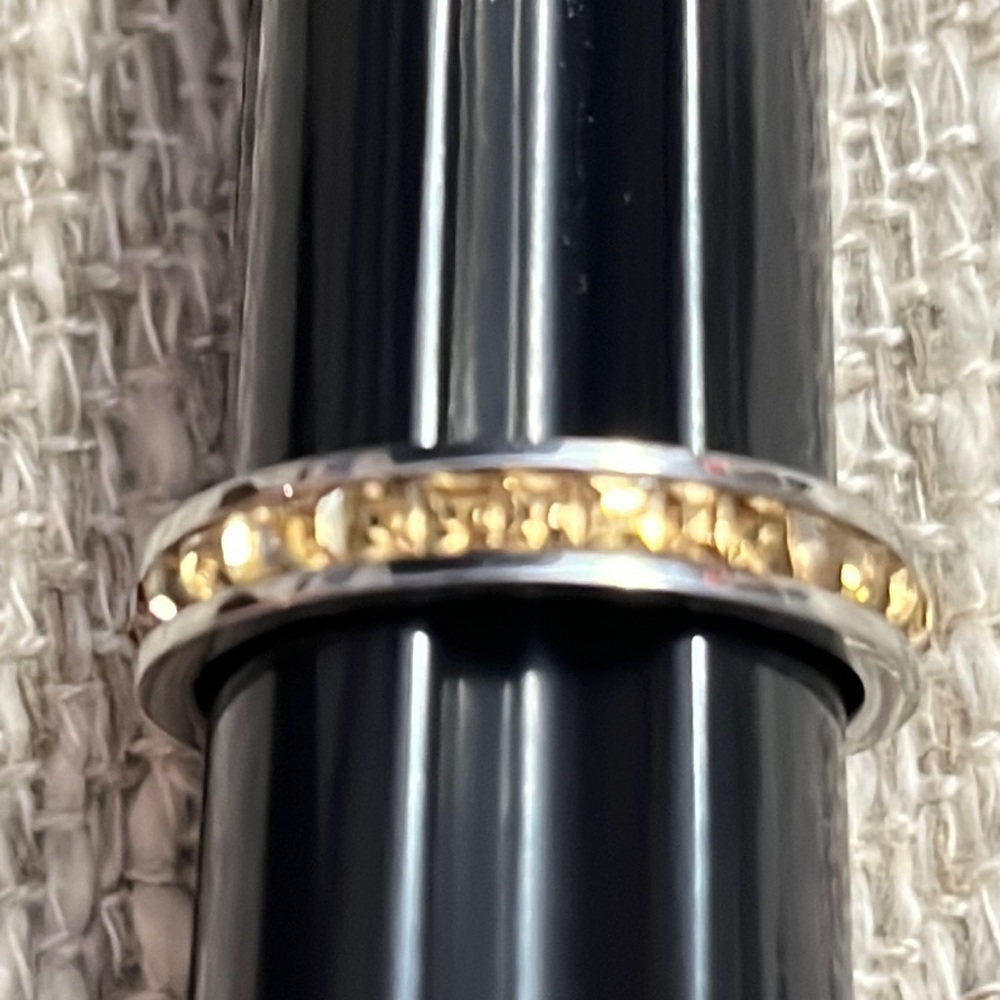 Eternity ring size 8 - Picture 1 of 2